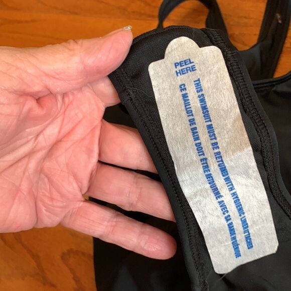 UNOW XXS One piece pro training razor back slimming swimsuit - Picture 5 of 9